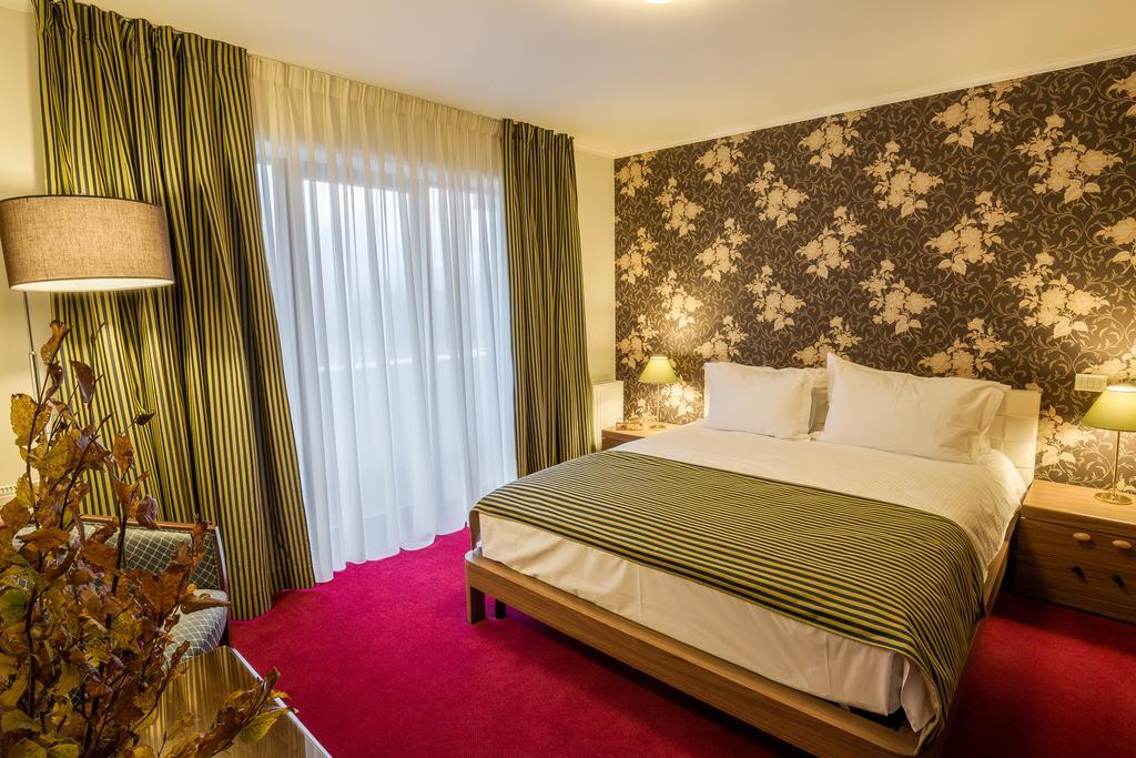 Hotel Boutique Belvedere Синая Экстерьер фото