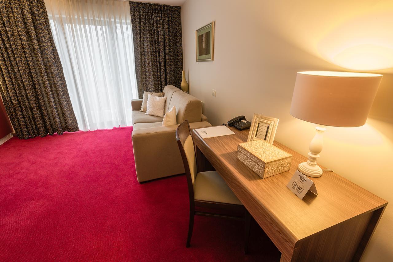 Hotel Boutique Belvedere Синая Экстерьер фото
